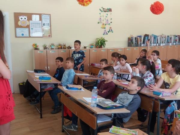 „Как да се грижим за нашите зъби“ – среща с родител по проект "Твоят час"