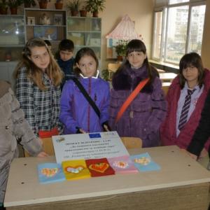 Шест мислещи шапки