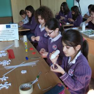 Магия с прежда и хартия