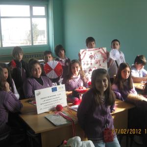 Магия с прежда и хартия