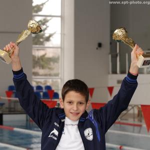 Самуил Стоянов V “в” клас - златен медал на 400 м кроул