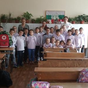 Доброволци от БЧК 