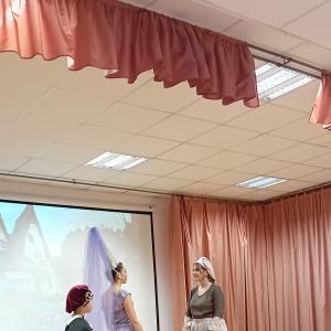 Театрална група „Алые паруса“ 