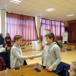 Етикет и поведение  