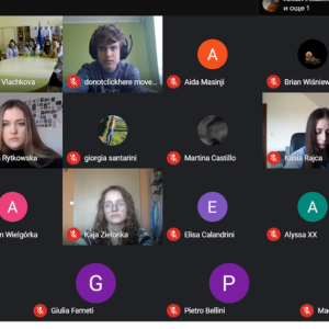 Първа онлайн среща между партньорските училища