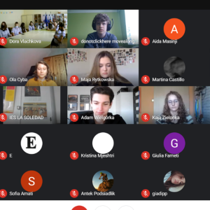 Първа онлайн среща между партньорските училища