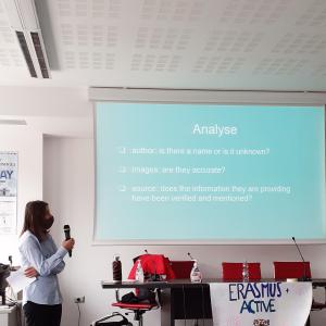 Социални медии и фалшиви новини