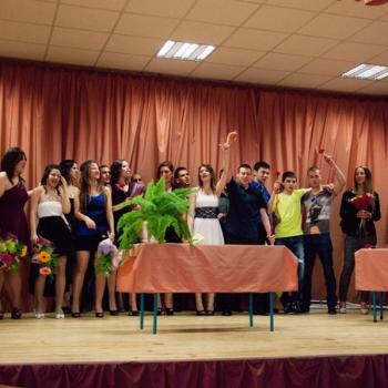 На добър час, абитуриенти!