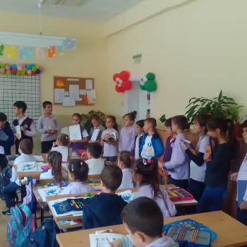 Да обичаме книгата