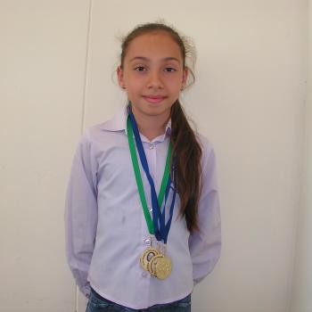 Три златни медала