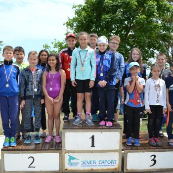 Сребърна купа за отбора по плуване