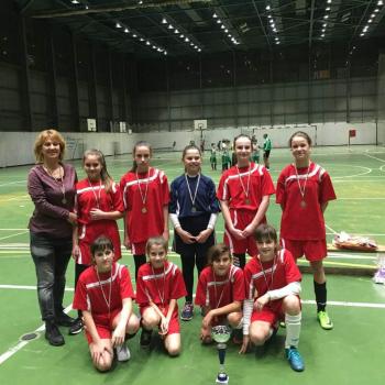 Момичета спечелиха футболен турнир