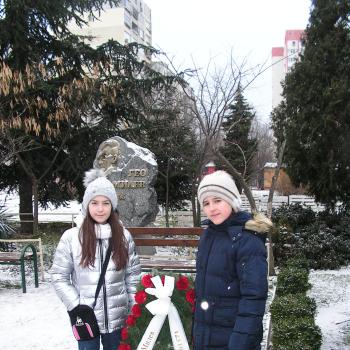 Средно училище „Гео Милев” отбеляза  патронния си празник