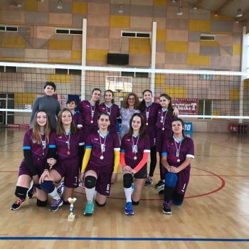 Златен медал за волейболистките