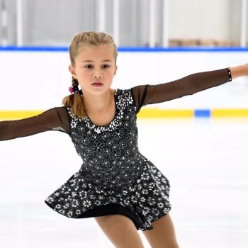 Бронзов медал в международен турнир по фигурно пързаляне