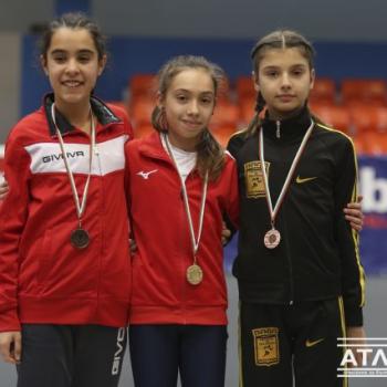 Шампион по лека атлетика