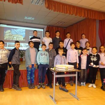 Ученици от пети и шести клас отпътуваха за Испания