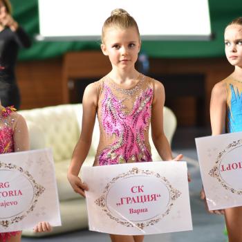 Три златни медала по художествена гимнастика