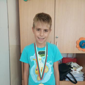 Първи в групата до 12 години