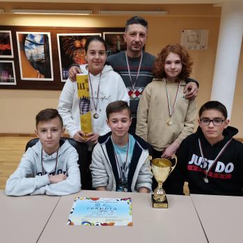 Първо място по шахмат и класиране за областния кръг