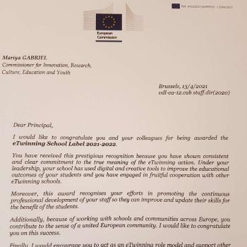 Еврокомисар  Мария Габриел с писмо до директора на училището