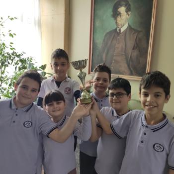 Първо място в състезание по Информационни технологии