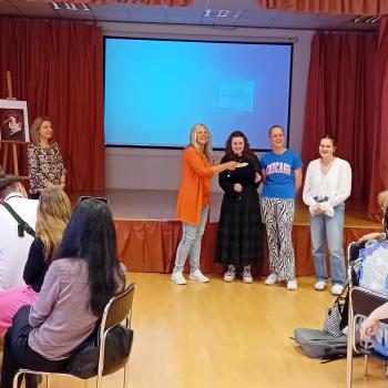 Работна международна среща