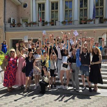 Шест отличия за двете театрални групи