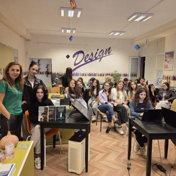 Искра Урумова - писател и журналист -  гост в училище